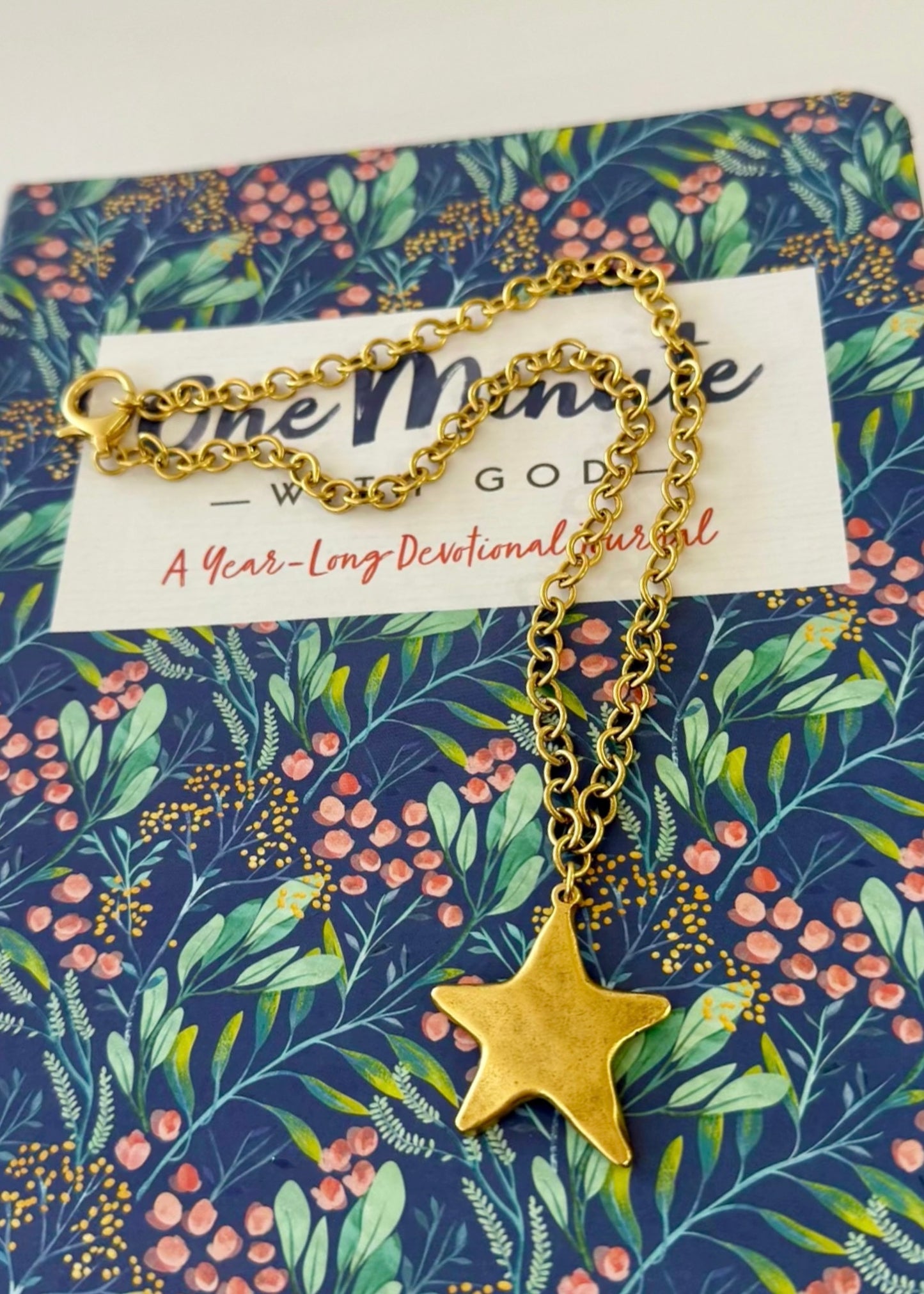 Star of The Show Necklace
