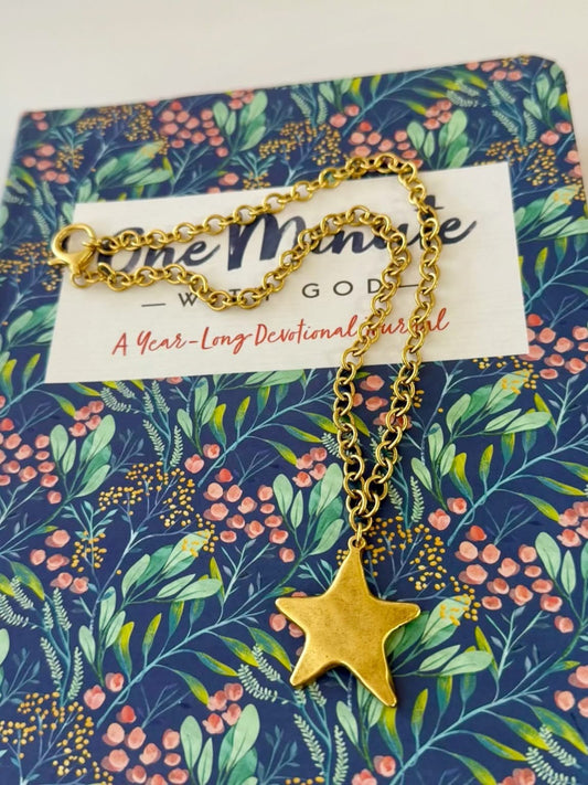 Star of The Show Necklace